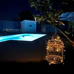 House Diva With A Pool
