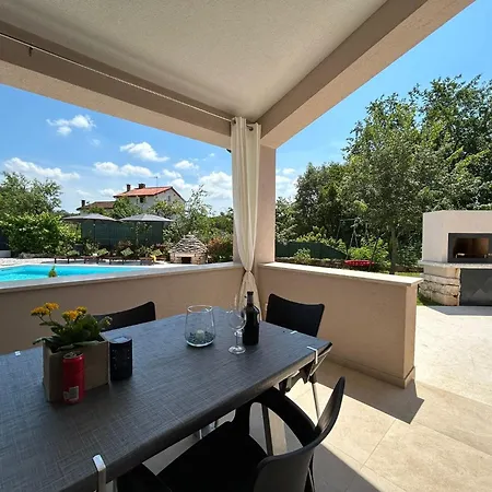 Holiday home House Diva With A Pool *