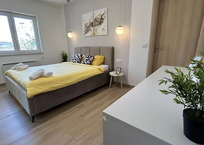 House Diva With A Pool * Svetvinčenat