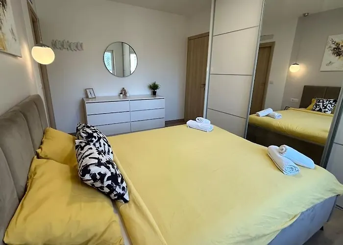 House Diva With A Pool 펜션 Svetvinčenat