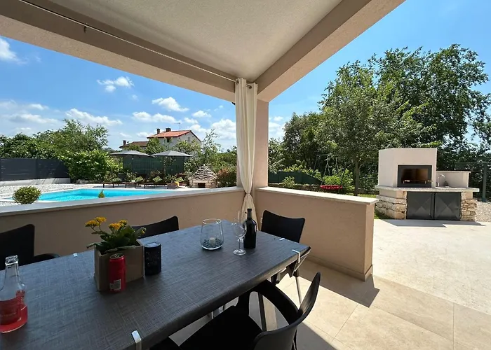 펜션 House Diva With A Pool *