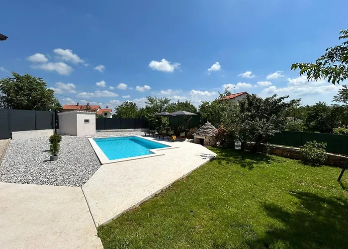 펜션 House Diva With A Pool *